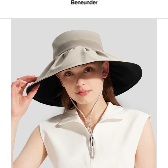 Elegant Black Wide-Brim Hat - Picture 5 of 6